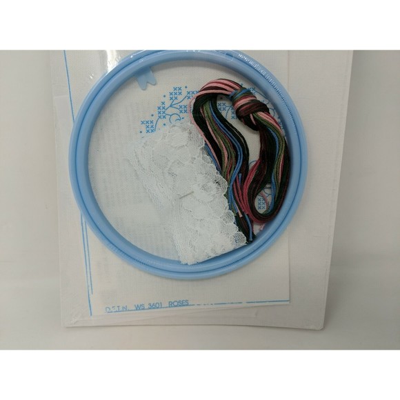 Mini Classics Stamped Cross Stitch Kit Pattern 3601 Rose Floral Heart Lace NEW - Picture 6 of 6